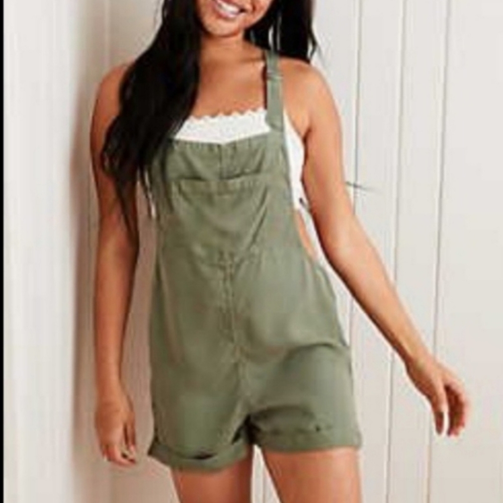 Aerie Olive Green Women's Short Overalls